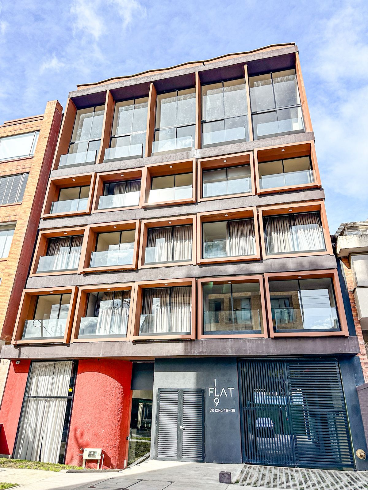 Fachada moderna de Flat119 - Apartamentos amoblados en La Carolina, Bogotá